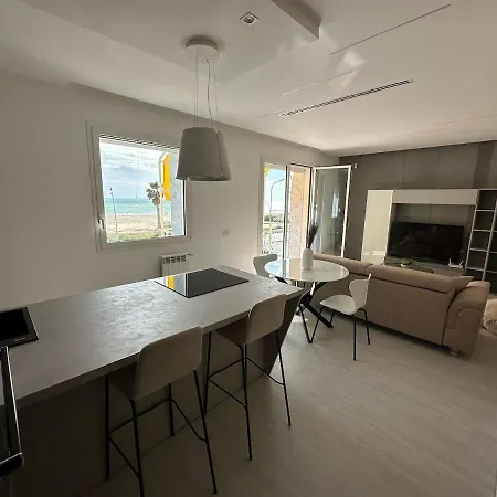 Sunset Escape Apartment *