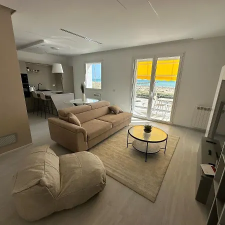 Sunset Escape Apartment *